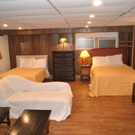 Ewr Airport Multilevel Guest House Room With 2-3 Beds Newark Bagian luar foto