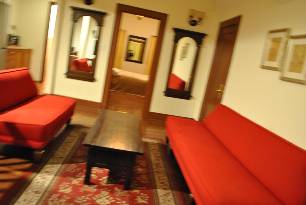 Ewr Airport Multilevel Guest House Room With 2-3 Beds Newark Bagian luar foto