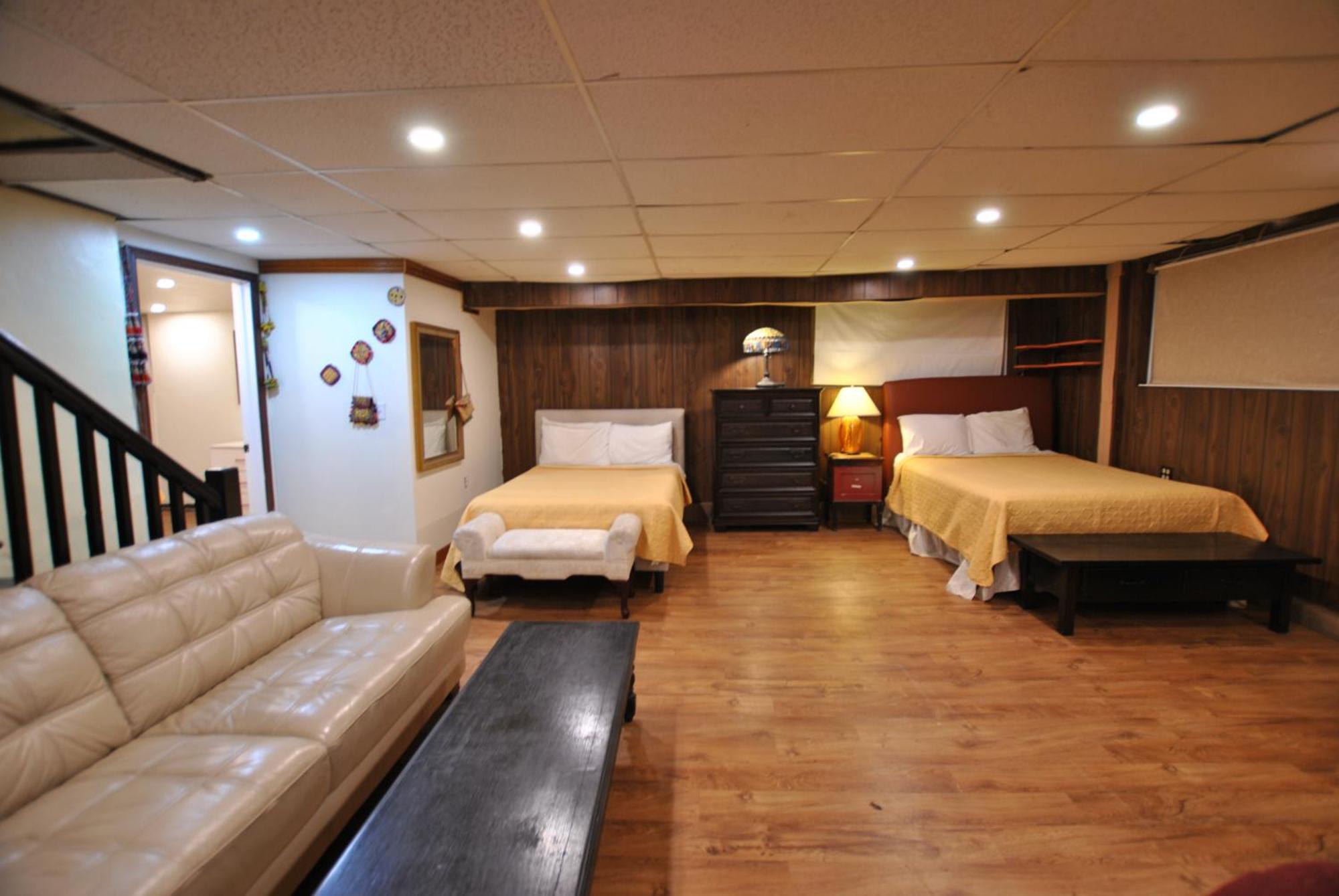 Ewr Airport Multilevel Guest House Room With 2-3 Beds Newark Bagian luar foto