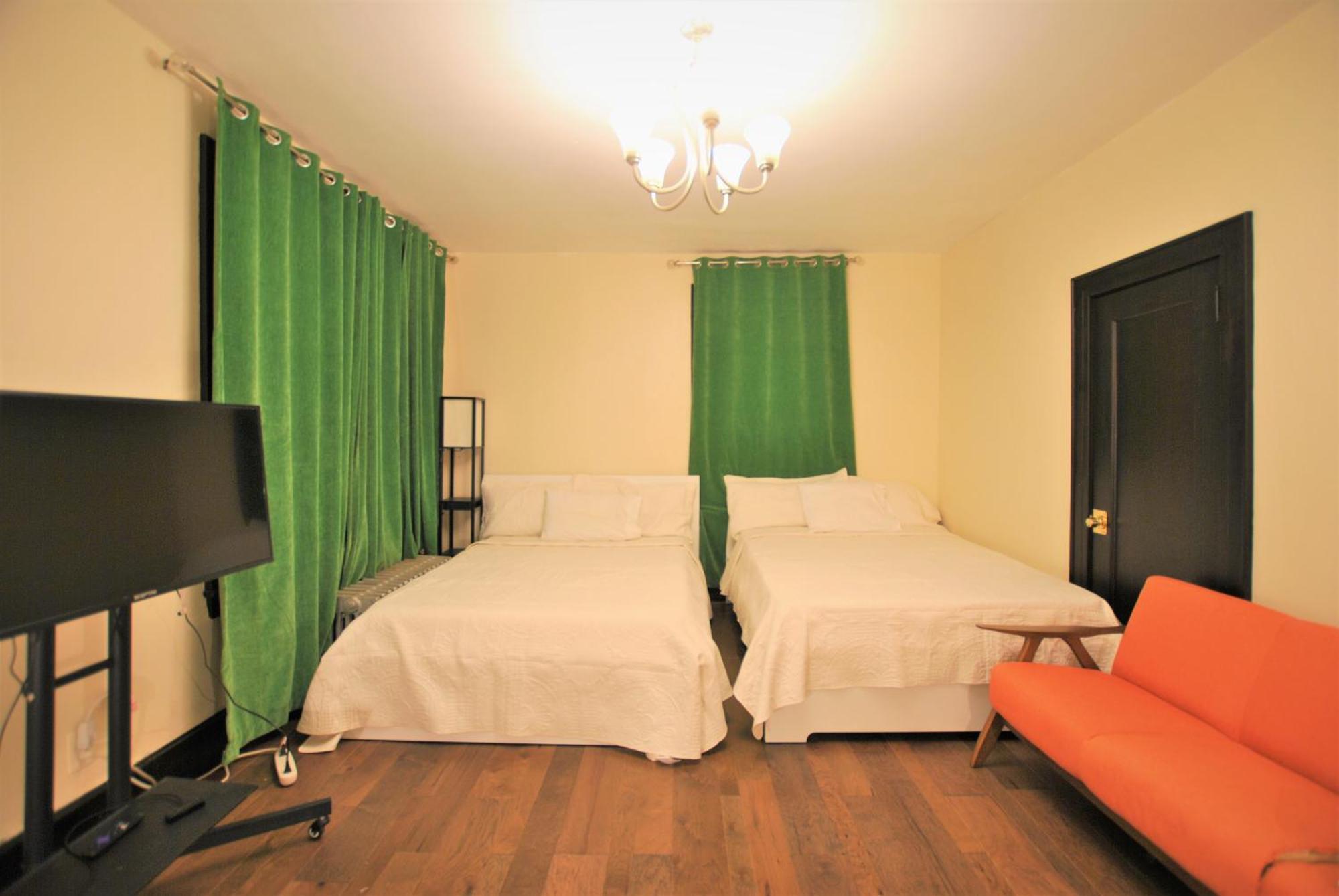 Ewr Airport Multilevel Guest House Room With 2-3 Beds Newark Bagian luar foto