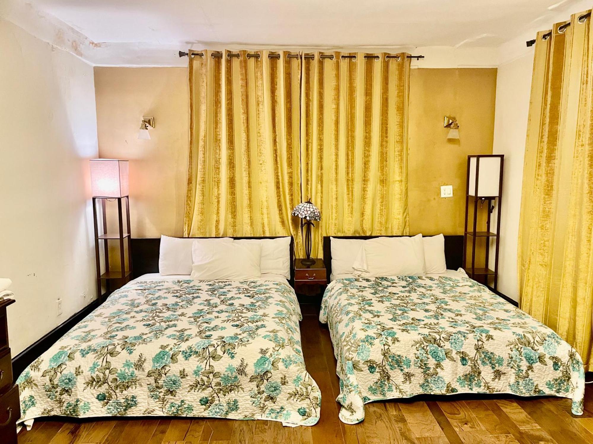 Ewr Airport Multilevel Guest House Room With 2-3 Beds Newark Bagian luar foto