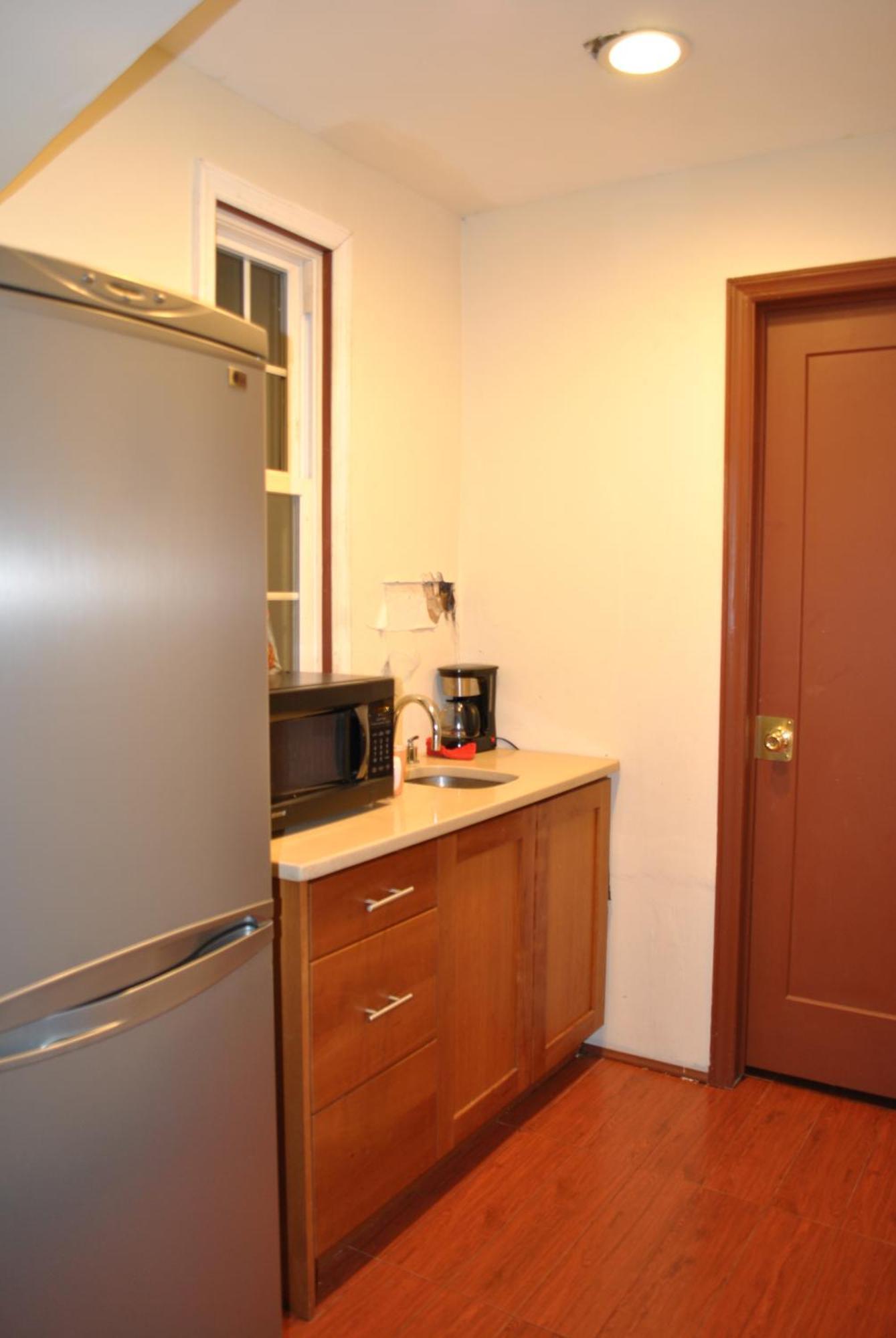 Ewr Airport Multilevel Guest House Room With 2-3 Beds Newark Bagian luar foto